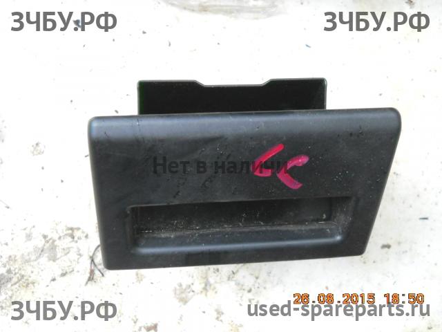 Toyota Land Cruiser 120 (PRADO) Пепельница