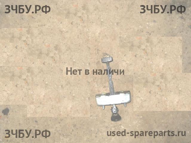 Toyota Land Cruiser 120 (PRADO) Ограничитель двери