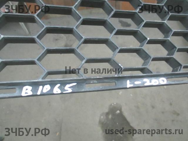 Mitsubishi Pajero/Montero Sport 2 (KH) Решетка в бампер