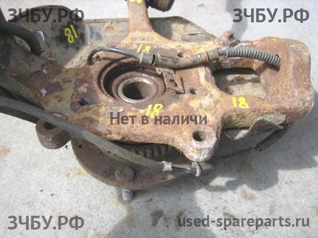 KIA Sorento 1 Кулак поворотный передний правый (со ступицей)