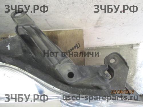 Toyota Camry 7 (V50) Фара правая