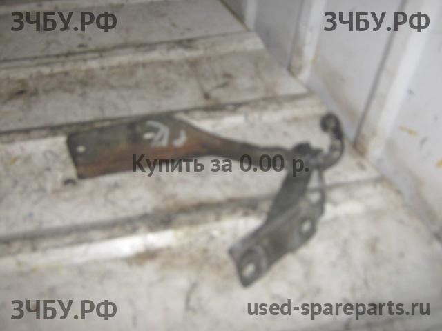 Nissan Primera P12 Петля капота