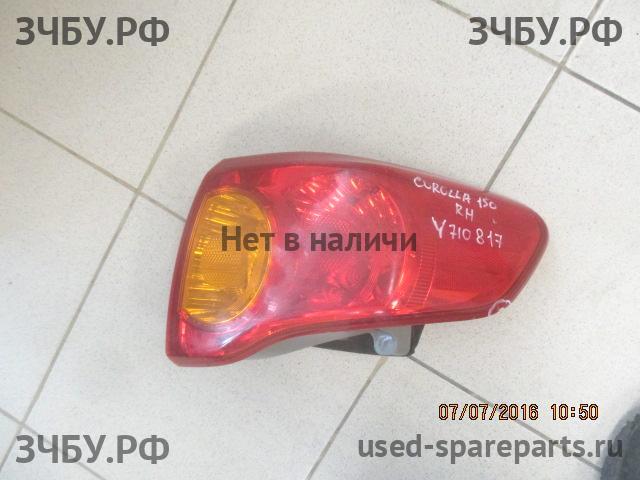 Toyota Corolla (E14 - E15) Фонарь правый