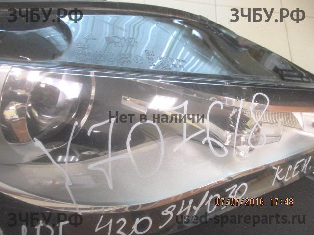 Audi R8 (1) Фара правая