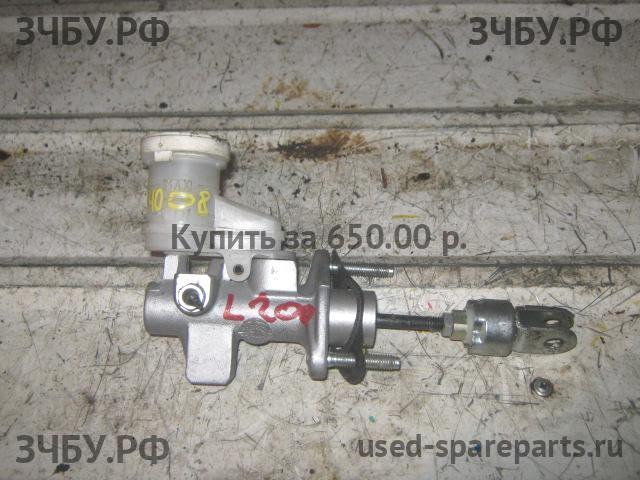 Mitsubishi L200 (4)[KB] Цилиндр сцепления главный