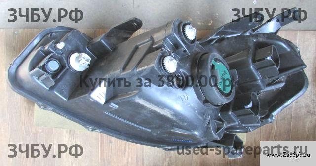Suzuki SX4 (1) Фара правая