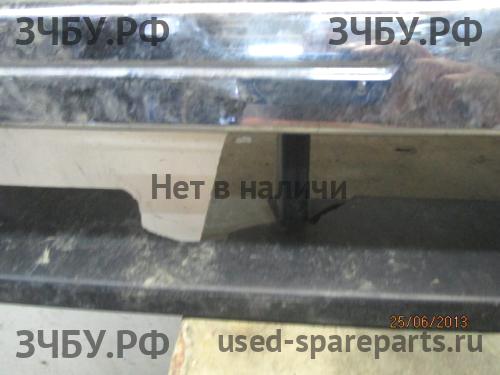 Mitsubishi Pajero/Montero 4 Решетка радиатора