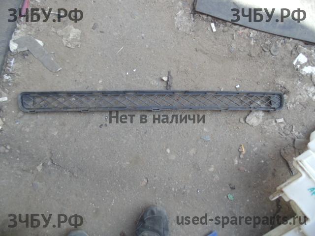 Toyota RAV 4 (3) Решетка в бампер
