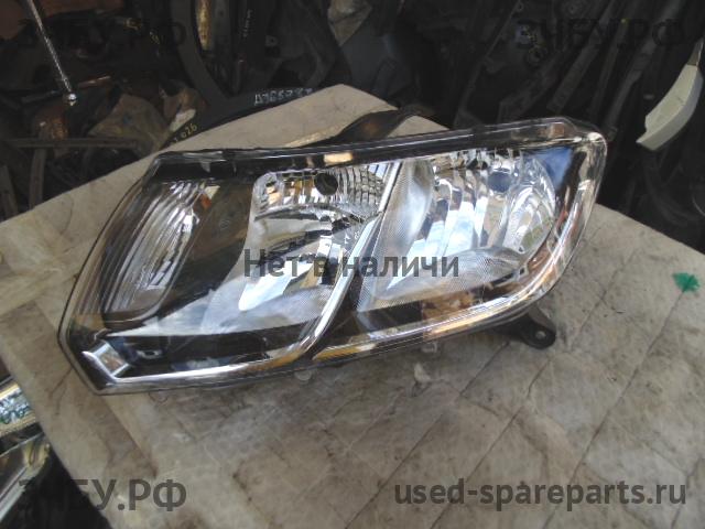 Renault Sandero 2 Фара левая