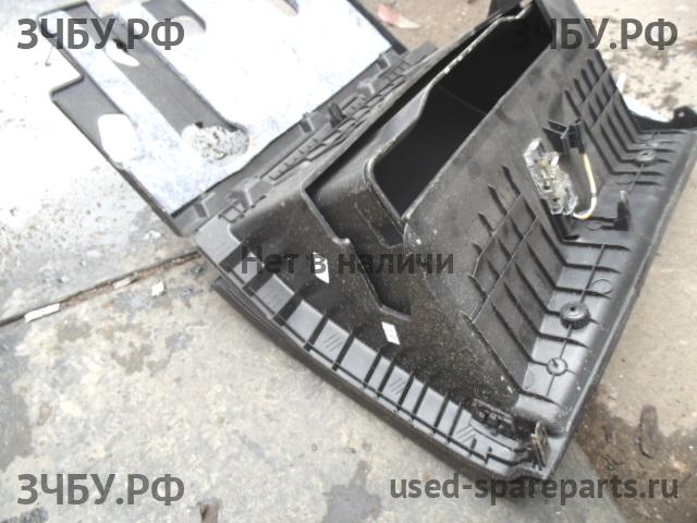 Chevrolet Cruze 1 Бардачок