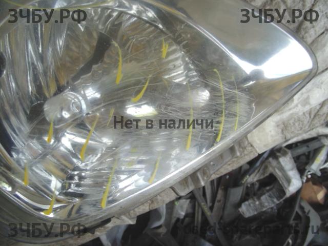Suzuki Swift 2 Фара правая