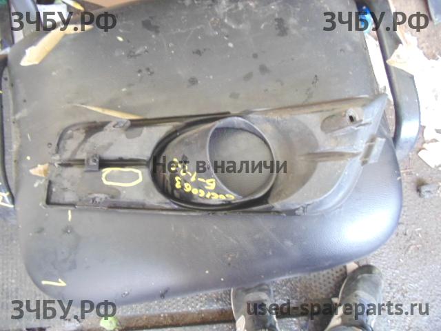 Chevrolet Cruze 1 Решетка в бампер