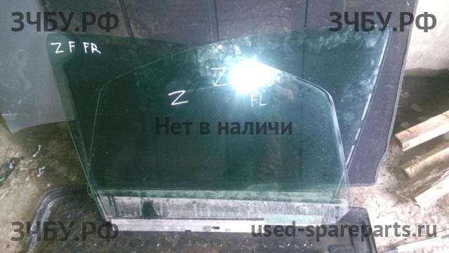 Opel Zafira B Стекло двери передней правой