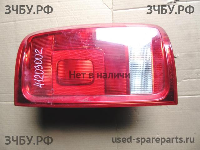 Volkswagen Amarok Фонарь правый