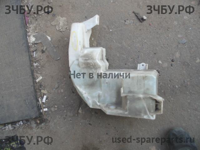 Honda Civic 8 (5D) Бачок омывателя лобового стекла