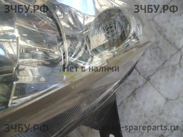 Fiat Albea Фара левая