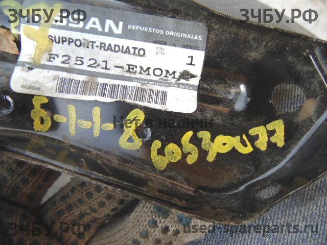 Nissan Tiida 1 Кронштейн