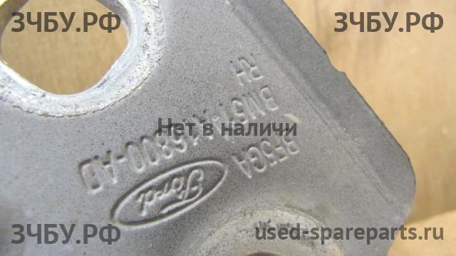 Ford Focus 3 Петля капота правая