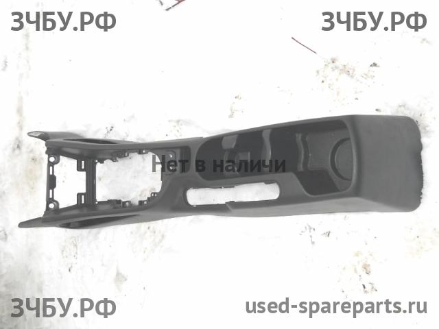 KIA Rio 3 Консоль между сиденьями (Подлокотник)