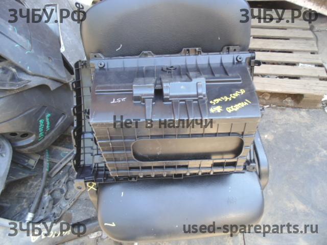 Toyota Land Cruiser 150 (PRADO) Бардачок