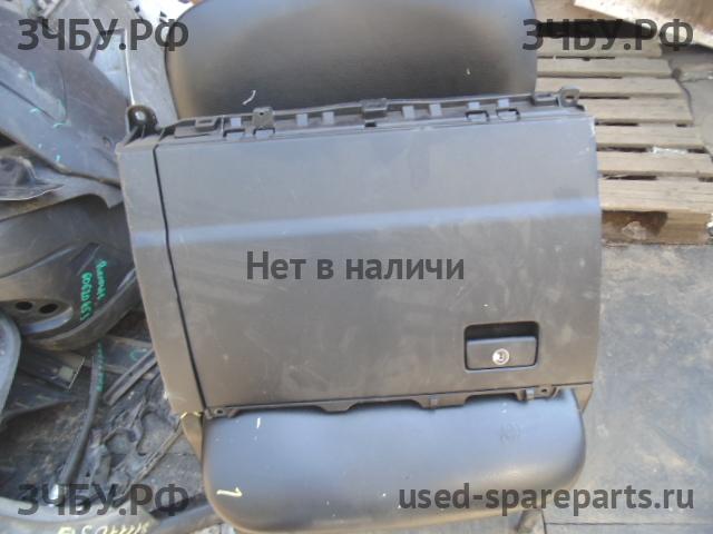 Toyota Land Cruiser 150 (PRADO) Бардачок