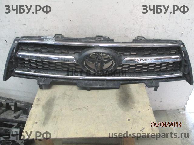 Toyota RAV 4 (3) Решетка радиатора