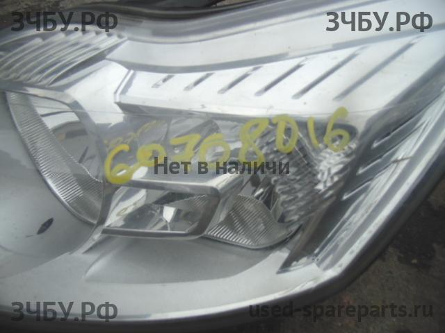 Ford Focus 2 Фара левая