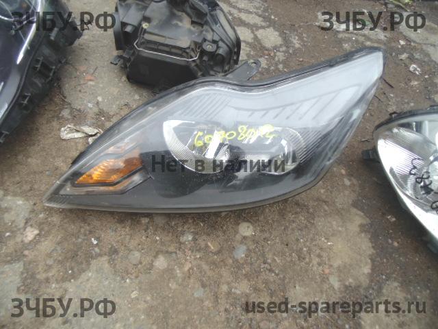 Ford Focus 2 Фара левая