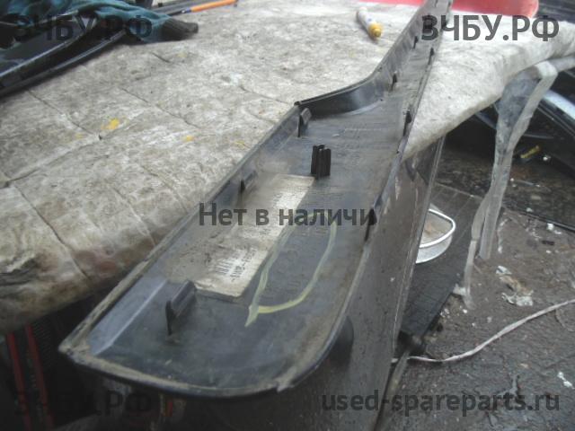 Land Rover Range Rover 4 Молдинг двери