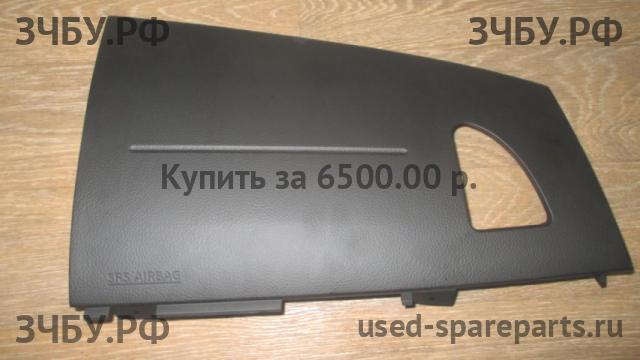 Nissan Tiida 1 Торпедо