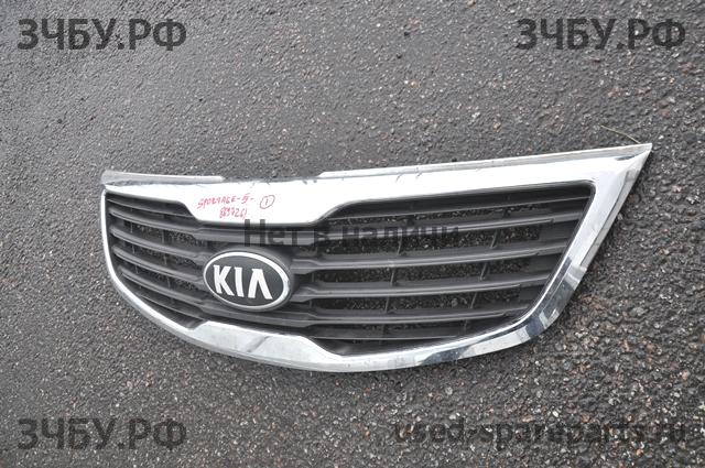 KIA Sportage 3 Решетка радиатора