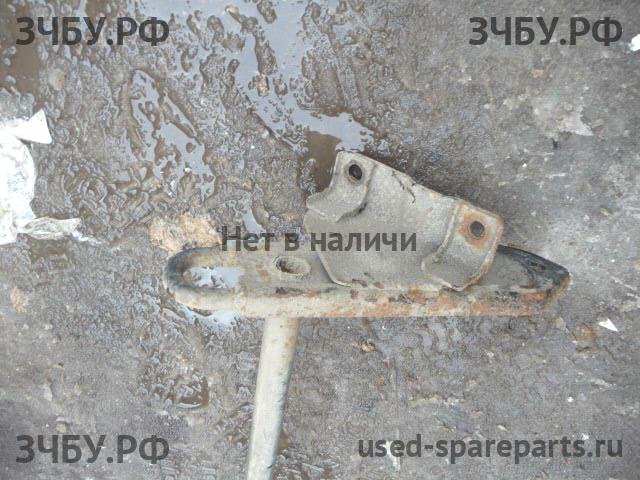 Mitsubishi Pajero/Montero 4 Балка задняя поперечная