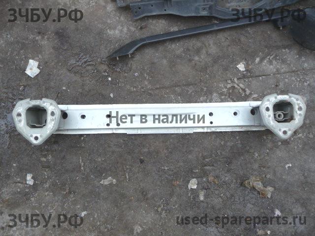 Subaru Forester 4 (S13) Усилитель бампера задний
