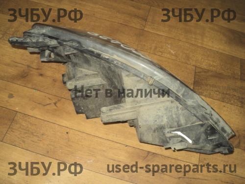 Opel Zafira B Фара левая