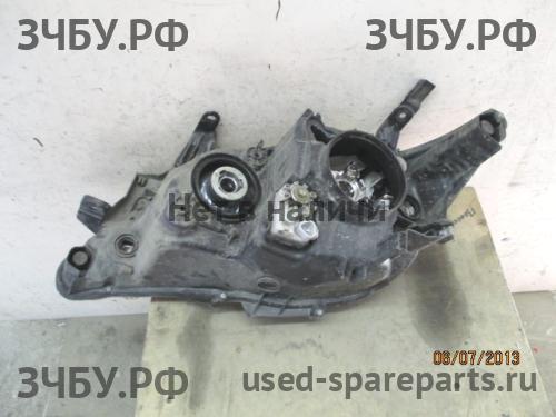 Toyota Camry 7 (V50) Фара правая