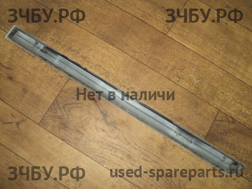 Volkswagen Golf 5 Plus Молдинг двери задней правой