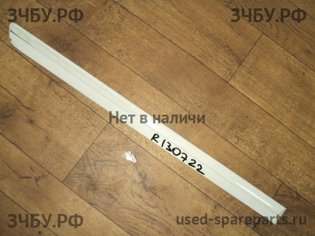 Volkswagen Golf 5 Plus Молдинг двери задней правой
