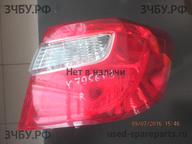 Toyota Camry 7 (V50) Фонарь правый