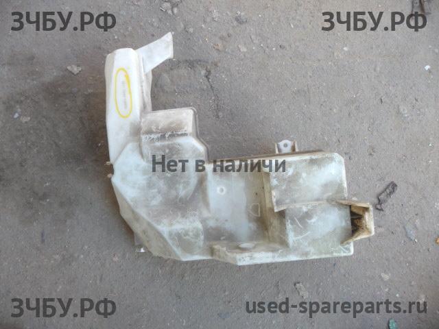 Honda Civic 8 (5D) Бачок омывателя лобового стекла