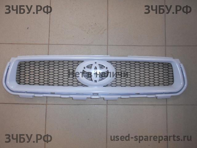 Toyota RAV 4 (3) Решетка радиатора