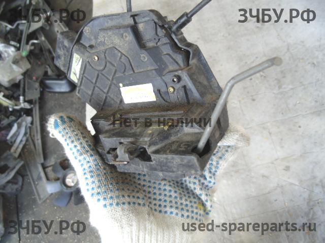 Mazda 3 [BK] Замок двери