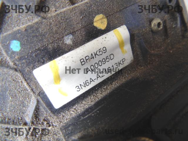 Mazda 3 [BK] Замок двери