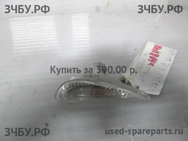 Hyundai Solaris 1 Указатель поворота в крыло (повторитель)