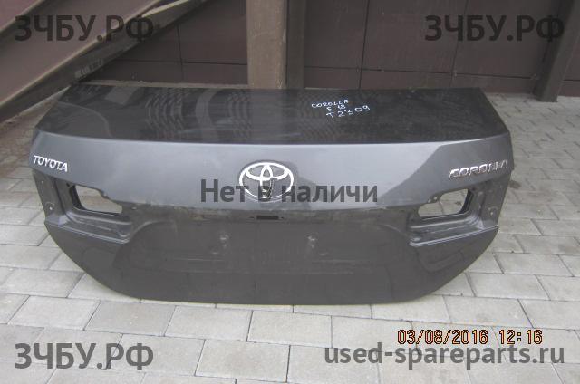 Toyota Corolla (E16 - E17) Крышка багажника