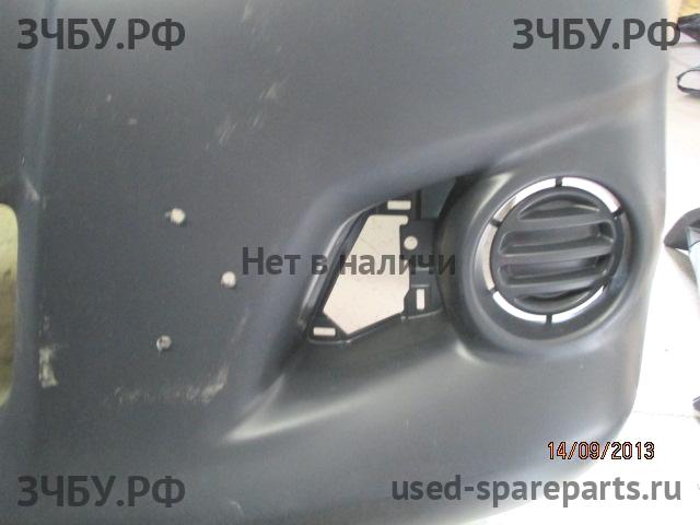 Toyota Hi Lux (3) Pick Up Бампер передний