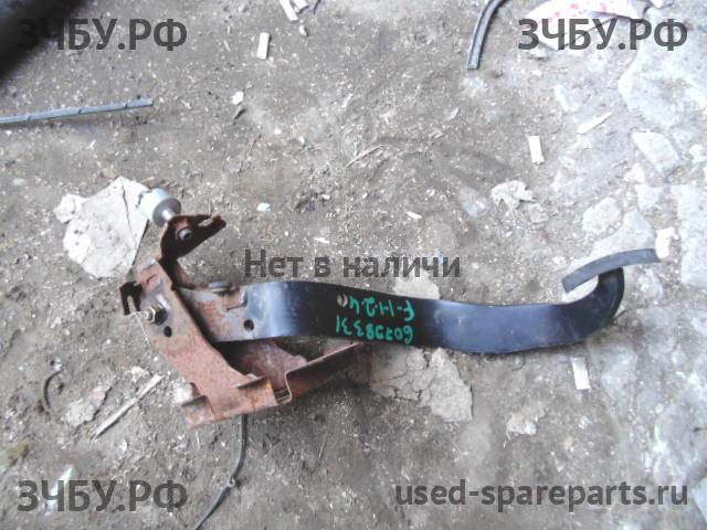 Mitsubishi Pajero/Montero Sport 1 (K9) Педаль тормоза