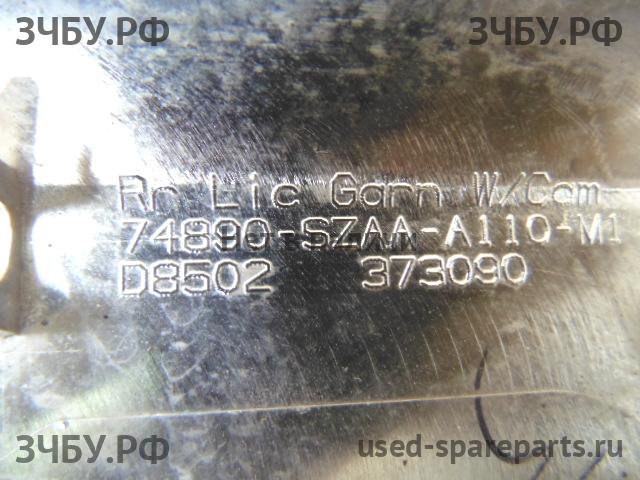Honda Pilot (2) Накладка на дверь багажника