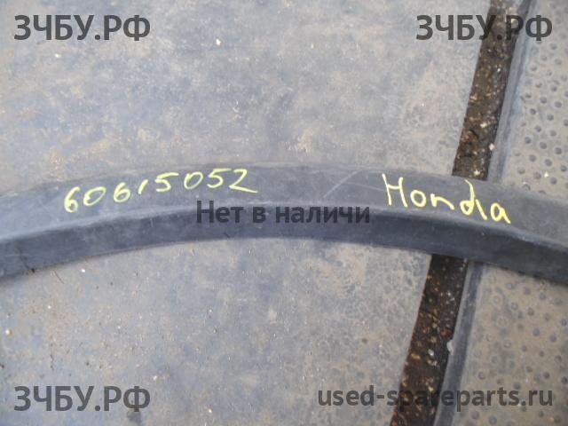 Honda Pilot (2) Накладка крыла заднего правого