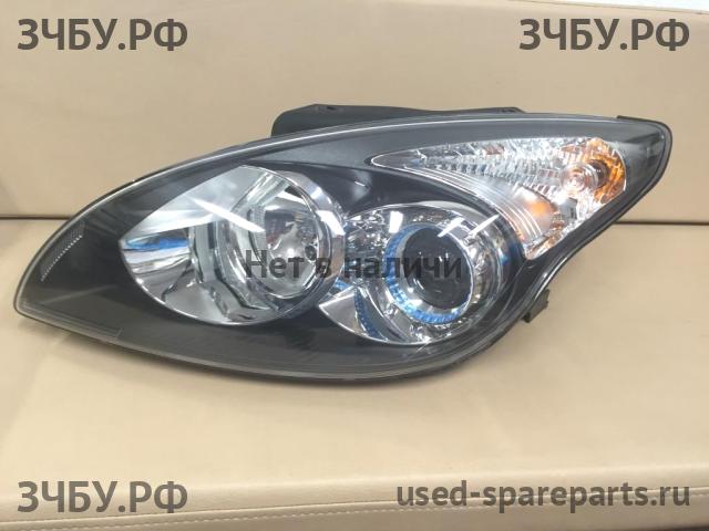 Hyundai i30 (1) [FD] Фара левая