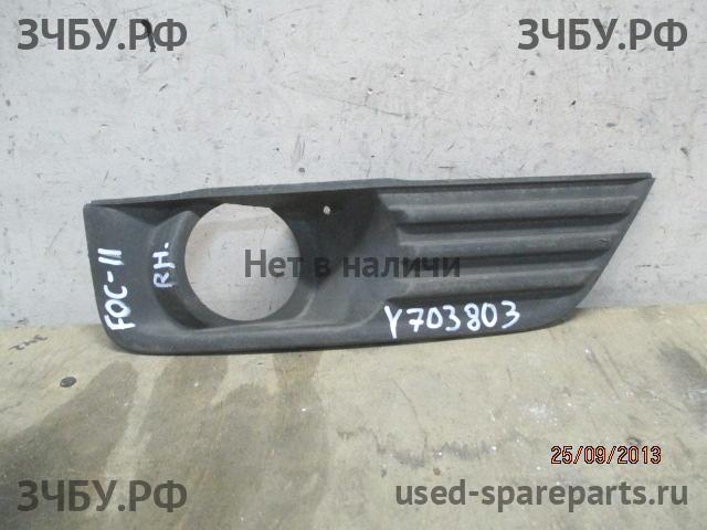 Ford Focus 2 Рамка противотуманной фары правой